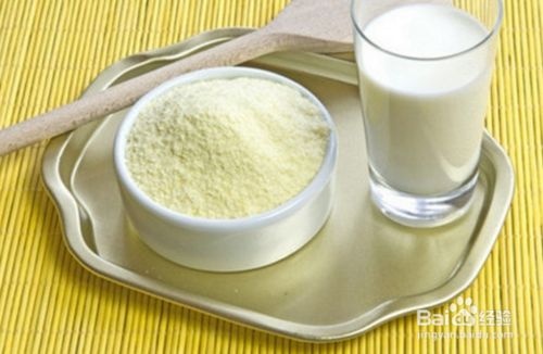 國產(chǎn)奶粉造假曝光：假冒奶粉近1000噸，金額高達(dá)兩億多元！ 